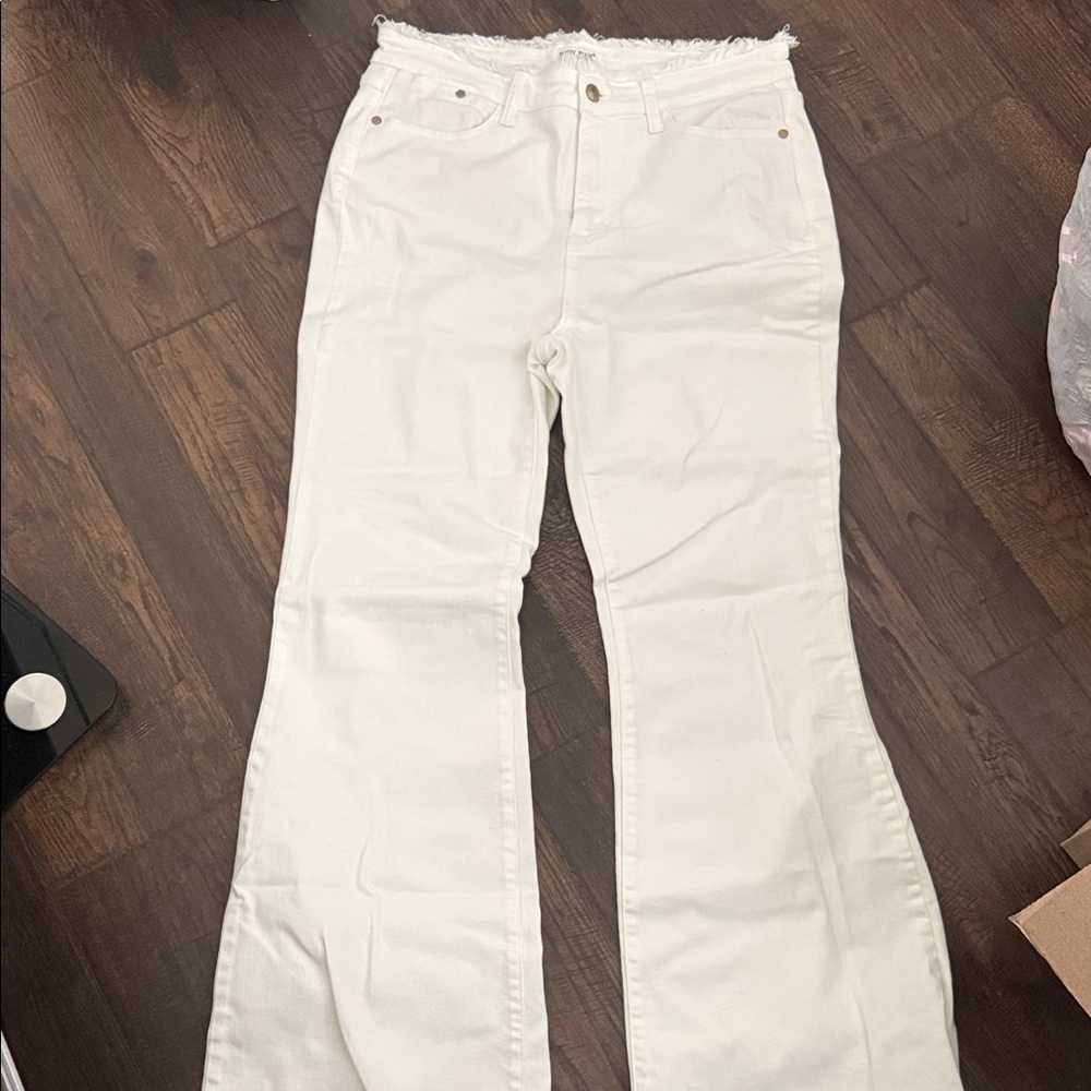 Judy Blue White Flare Jeans